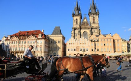 Which area to stay in Prague?